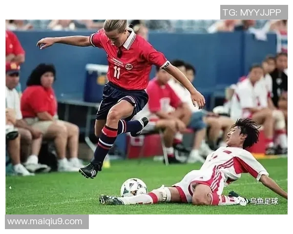 美国足球运动员的成长历程与在国际赛场上的辉煌成就探讨